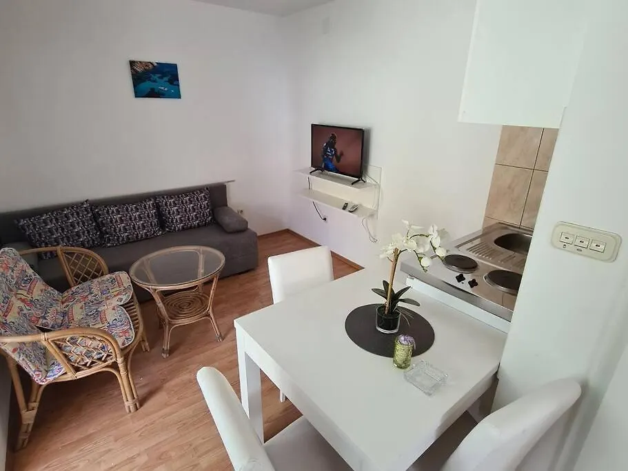 Apartmani Lana, 40 Metara Do Mora, Seline