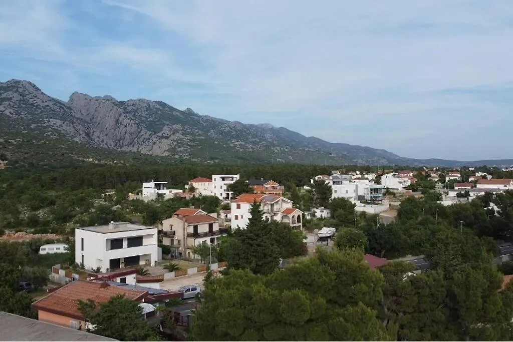 Apartmani Lana, 40 Metara Do Mora, Seline Apartamento