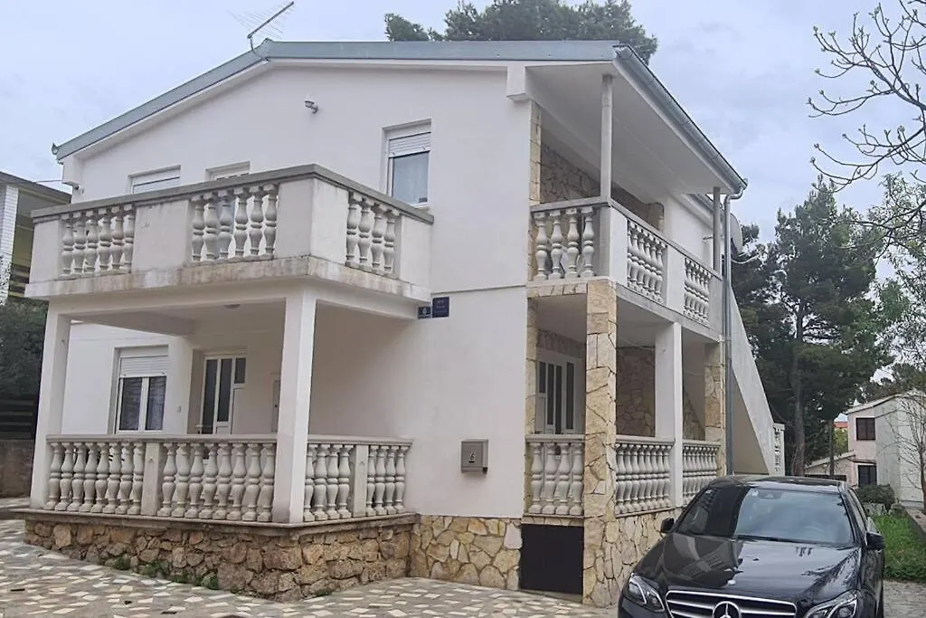Apartamento Apartmani Lana, 40 Metara Do Mora, Seline Croácia