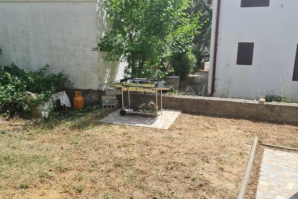 Apartmani Lana, 40 Metara Do Mora, Seline 0*,