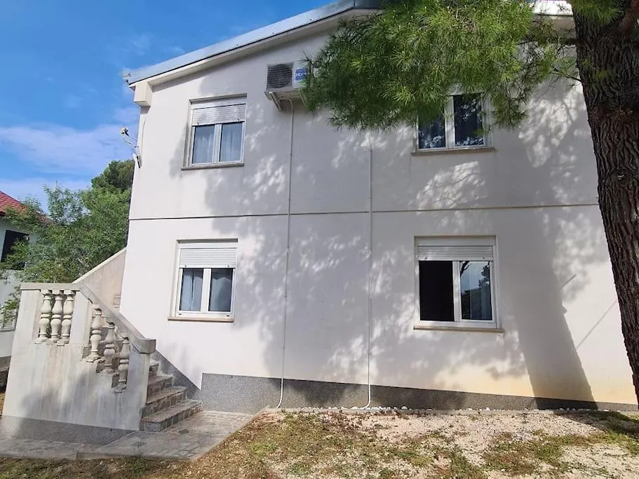 Apartmani Lana, 40 Metara Do Mora, Seline 0*,  Croácia