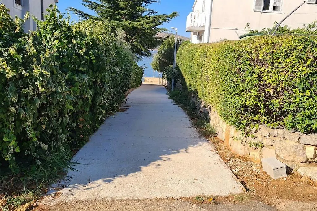 Apartmani Lana, 40 Metara Do Mora, Seline