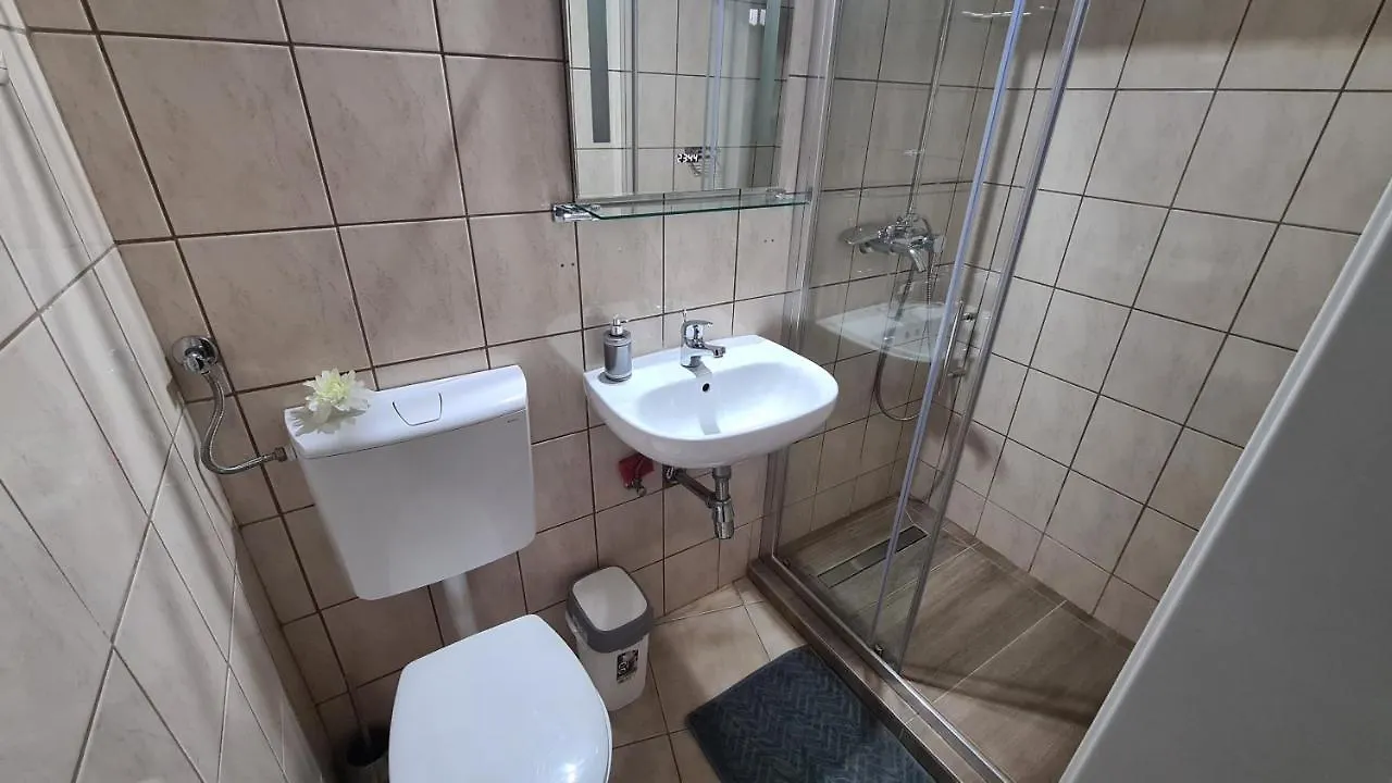 Apartmani Lana, 40 Metara Do Mora, Seline Apartamento